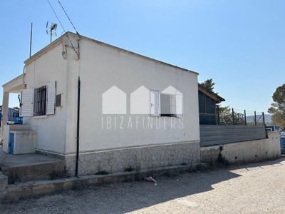 Casa en venta en Santa Eulalia Del Rio, Ca Na Negreta, con 2 dormitorios, baño, trastero, terraza y terreno