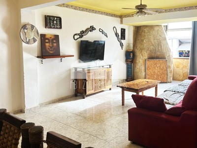 Piso en venta en Puig Den Valls, Blanca Dona, con 3 dormitorios, baño, trastero y terraza