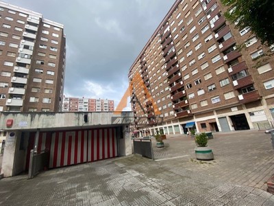 Garaje en venta en Bilbao, San Ignacio