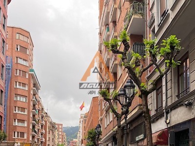 Garaje en venta en Bilbao, Abando