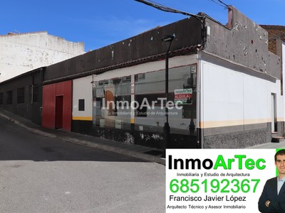 Locales en venta en Illora, con aseo