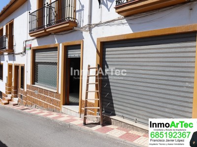 Locales en venta en Illora, Illora, con aseo