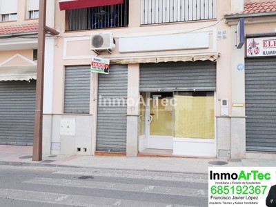 Locales en venta en Illora, con aseo