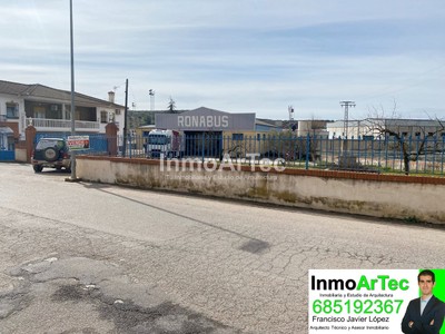 Pabellón en venta en Illora