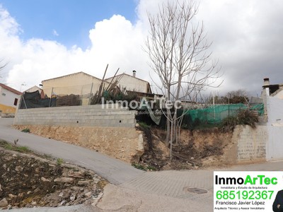Terreno en venta en Alomartes