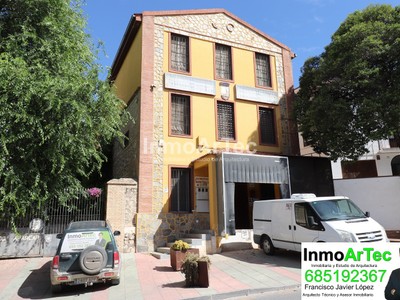 Pabellón en venta en Illora, con baño