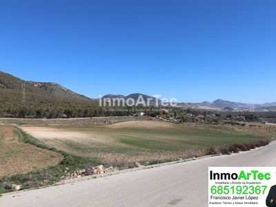Terreno en venta en Alomartes