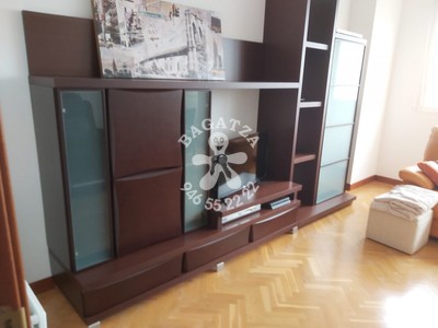 Piso en venta en Barakaldo, Rontegi, con 1 dormitorio, baño, plaza de garaje, trastero y balcón