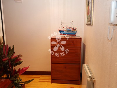 Piso en venta en Barakaldo, Santa Teresa, con 3 dormitorios y baño