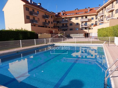 Apartamento en venta en Villamediana De Iregua, con 2 dormitorios, 2 baños, plaza de garaje y trastero