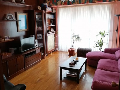 Piso en venta en Logroño, Centro, con 3 dormitorios, 2 baños y terraza