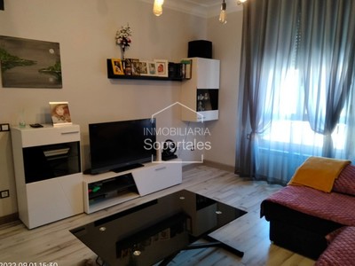 Piso en venta en Logroño, Vara De Rey, con 3 dormitorios, 2 baños y terraza