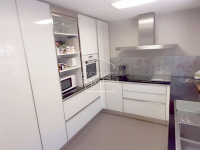 Chalet en venta en Logroño, Centro, con 3 dormitorios, 2 baños, 2 plazas de garaje y terraza