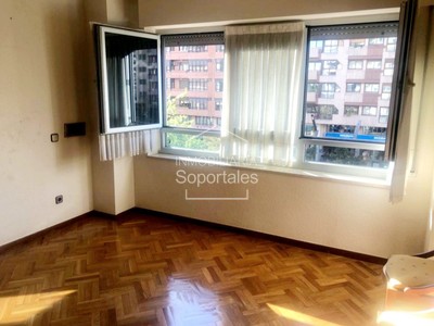 Apartamento en venta en Logroño, Centro, con 2 dormitorios y baño