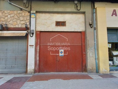 Locales en alquiler en Logroño, Av. De La Paz, con baño