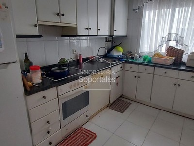 Piso en venta en Logroño, Centro, con 4 dormitorios y 2 baños