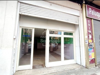Locales en venta en Logroño, Av. De La Paz, con baño