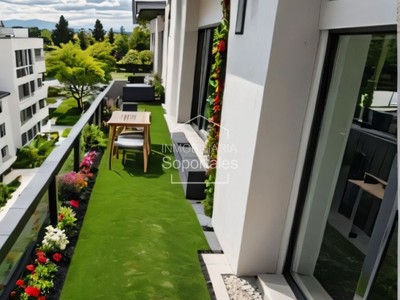 Piso en venta en Logroño, Av. De La Paz, con 3 dormitorios, 2 baños, trastero y terraza