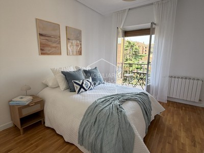 Piso en venta en Logroño, Centro, con 3 dormitorios, 2 baños y terraza