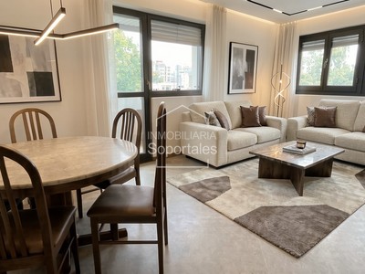 Piso en venta en Logroño, Centro, con 3 dormitorios, 2 baños, trastero y 2 terrazas
