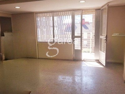 Locales en venta en Elgoibar, Kalamua, con aseo