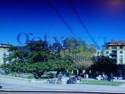 Piso en venta en Las Arenas, Muelle, con 4 dormitorios, 2 baños, aseo, 2 plazas de garaje, trastero y terraza