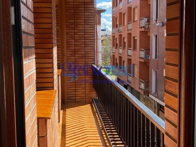 Piso en venta en Las Arenas, Centro, con 3 dormitorios, 2 baños, plaza de garaje y terraza