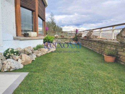 Piso en venta en Neguri, con 7 dormitorios, 5 baños, aseo, 2 plazas de garaje, trastero y terraza