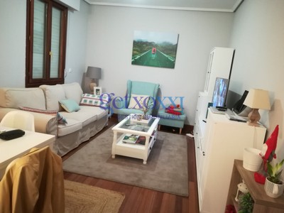Piso en alquiler en Algorta, Algorta, con 2 dormitorios y 2 baños