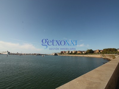 Piso en venta en Las Arenas, Muelle, con 3 dormitorios, 3 baños y plaza de garaje