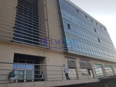 Oficina en venta en Derio, Edificio Arteaga, con 2 baños y plaza de garaje