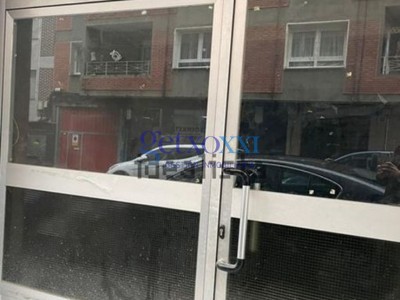 Locales en venta en Santurtzi, con baño
