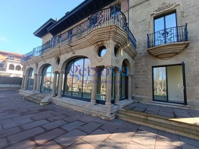 Promocion nueva en venta en Neguri, Neguri, con 4 dormitorios, 3 baños, 2 plazas de garaje, trastero y terraza