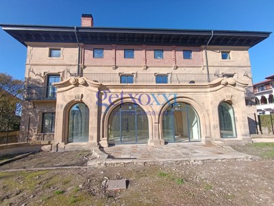 Promocion nueva en venta en Neguri, Neguri, con 4 dormitorios, 4 baños, 2 plazas de garaje, trastero, balcón, terraza y terreno