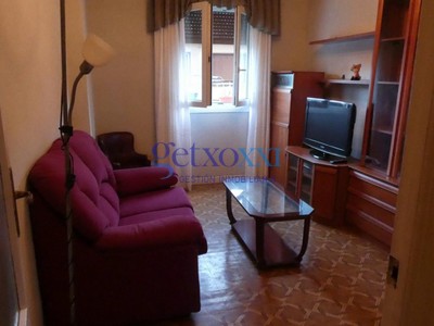 Piso en venta en Santurtzi, con 2 dormitorios y baño