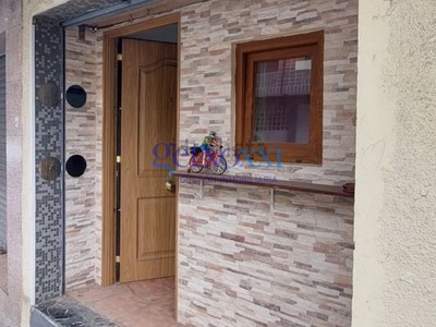 Locales en venta en Santurtzi, con baño