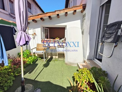 Chalet en venta en Las Arenas, con 3 dormitorios, 2 baños y terraza