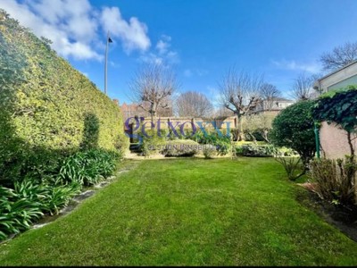 Chalet en venta en Las Arenas, Zugazarte, con 3 dormitorios, 2 baños, 2 plazas de garaje, trastero, balcón, terraza y terreno