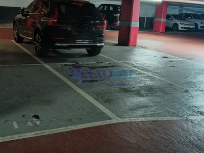 Garaje en venta en Las Arenas, Urquijo