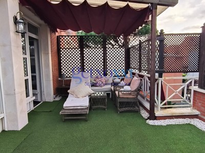 Chalet en venta en Las Arenas, Villa De Plencia, con 4 dormitorios, 3 baños, plaza de garaje, trastero y 2 terrazas