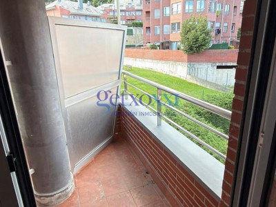 Duplex en venta en Castro, con 3 dormitorios, baño, plaza de garaje, trastero y terraza