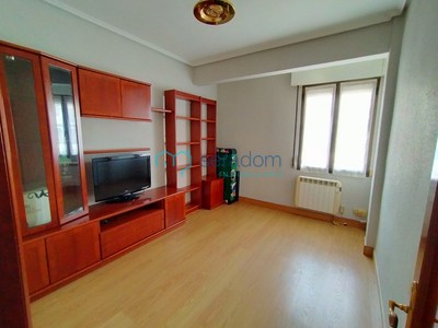 Piso en venta en Portugalete, Buenavista, con 2 dormitorios, baño y trastero