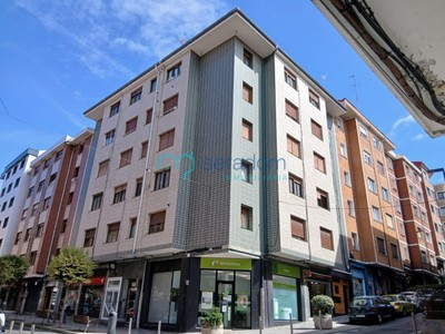 Piso en venta en Santurtzi, La Txitxarra, con 2 dormitorios y baño