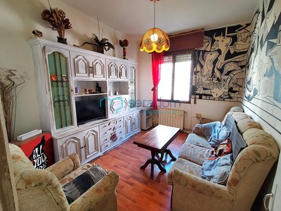 Piso en venta en Bilbao, con 2 dormitorios y baño