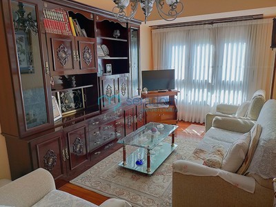 Piso en venta en Santurtzi, La Sardinera, con 3 dormitorios, baño, trastero y balcón
