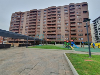 Piso en venta en Santurtzi, Señorio De Bizkaia, con 3 dormitorios, 2 baños y terraza
