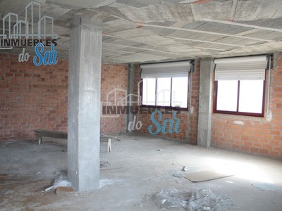 Locales en alquiler en Padrón, Avda Camilo José Cela