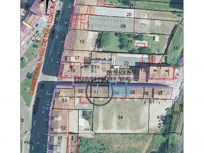 Piso en venta en Padrón, con 3 dormitorios, baño y trastero