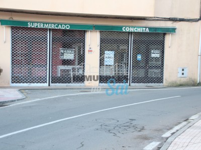 Bajo comercial en alquiler en Valga, con aseo