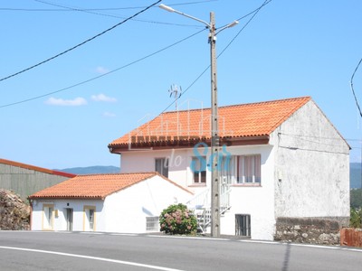 Casa en venta en Dodro, con 3 dormitorios y baño